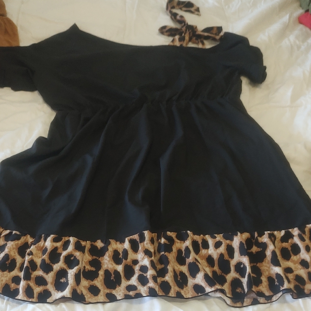SHEIN Black and Leopard Print Mini Dress